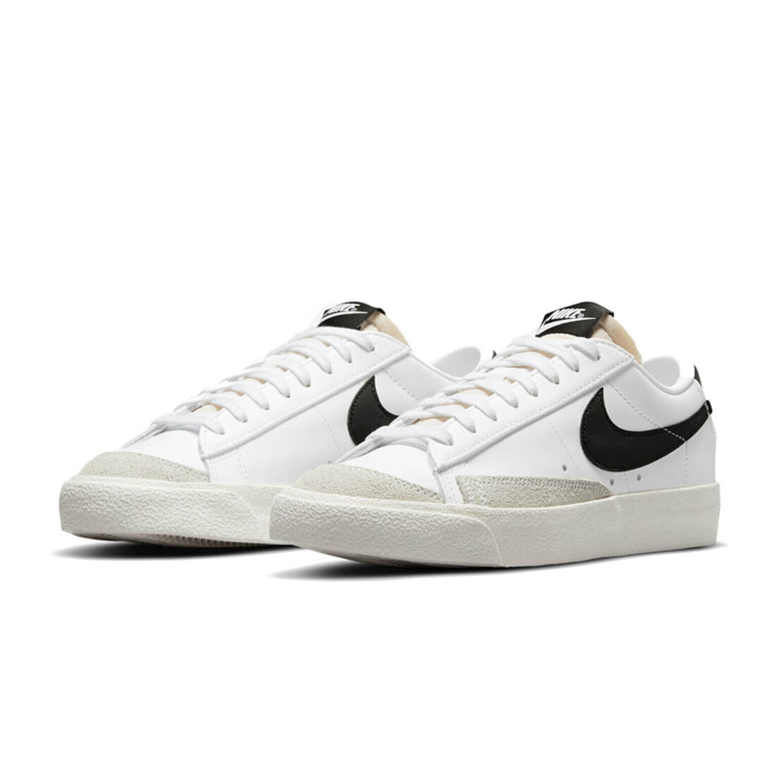 Nike Blazer Low 77 DC4769 102 White Black