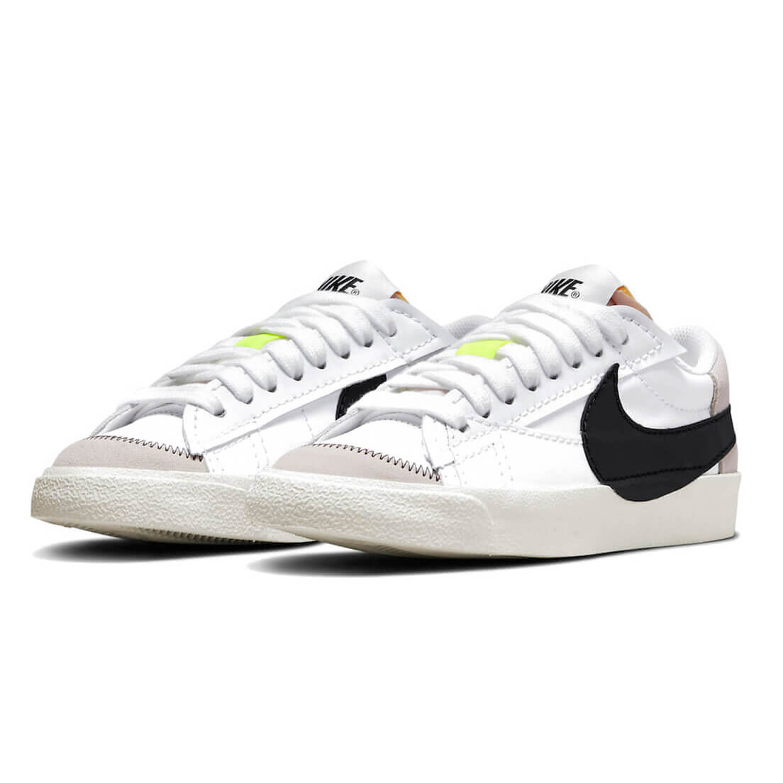 Nike blazer low sale white black sail